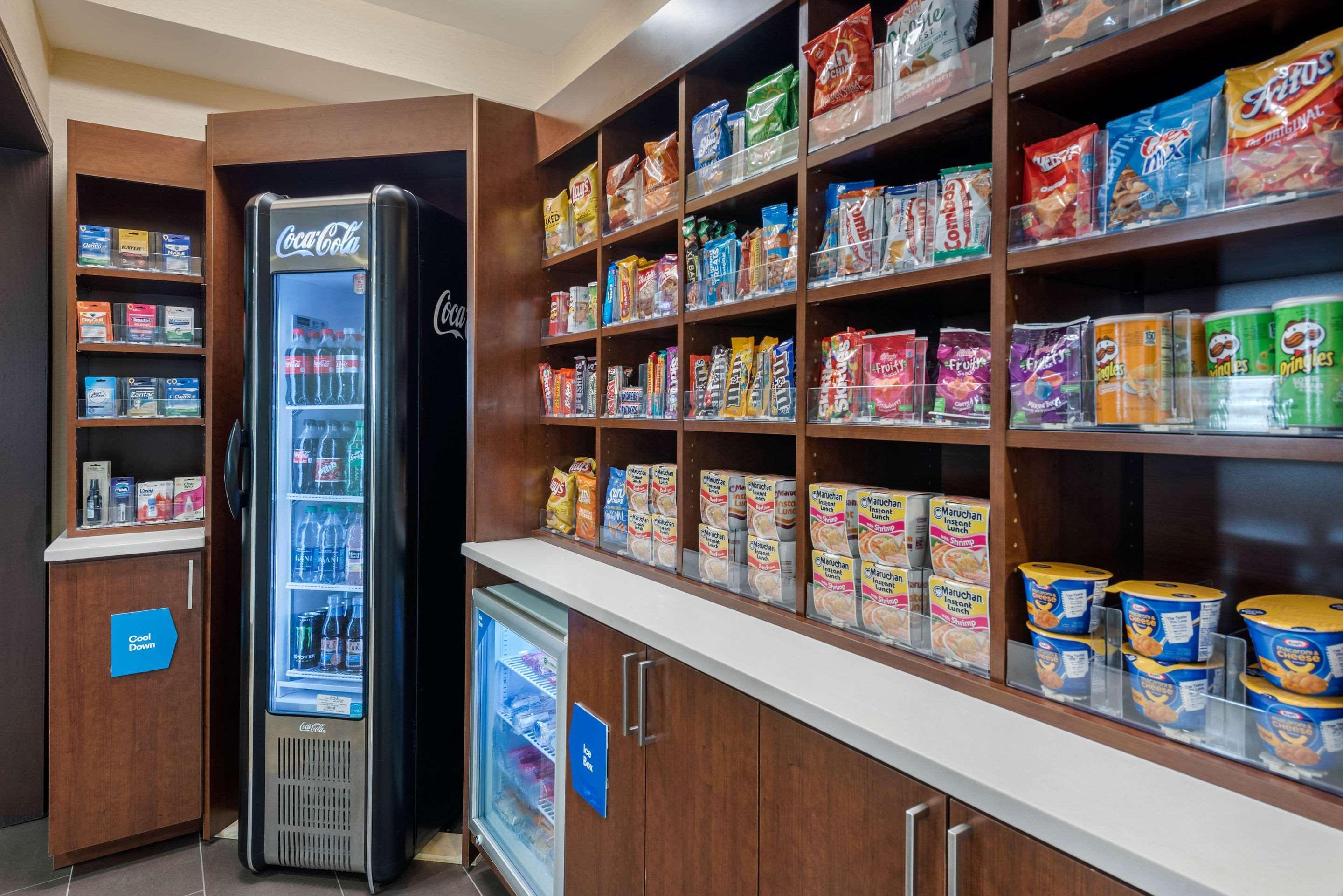 Comfort Suites Lafayette University Area Екстериор снимка