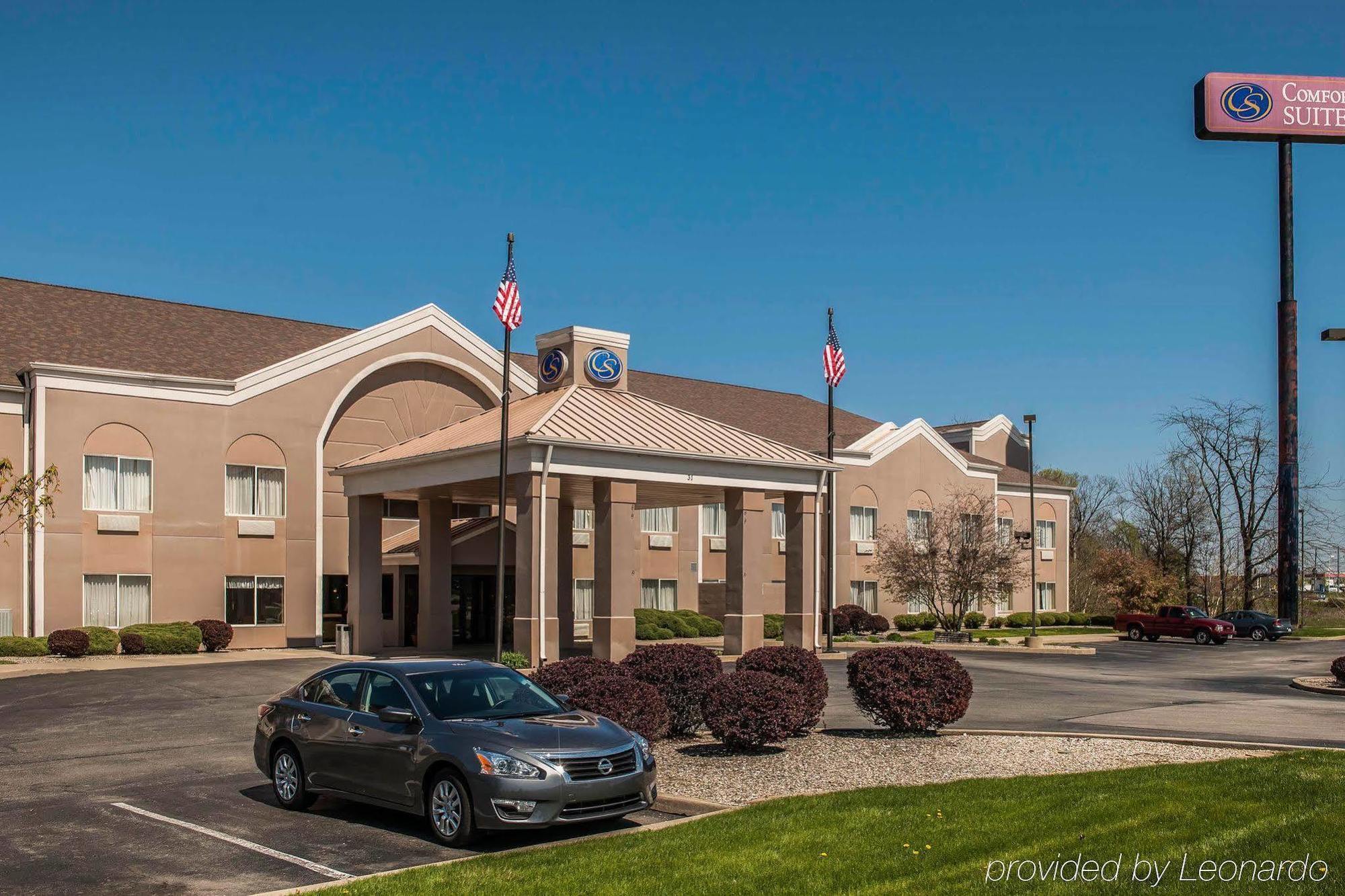 Comfort Suites Lafayette University Area Екстериор снимка
