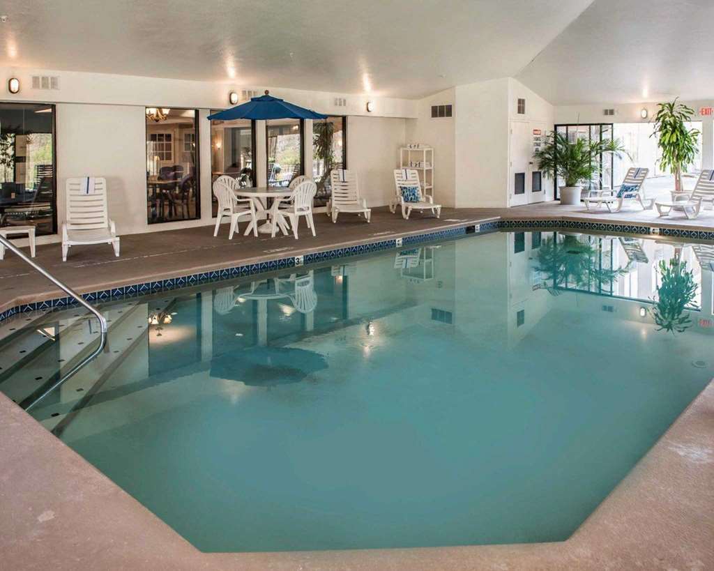 Comfort Suites Lafayette University Area Съоръжения снимка
